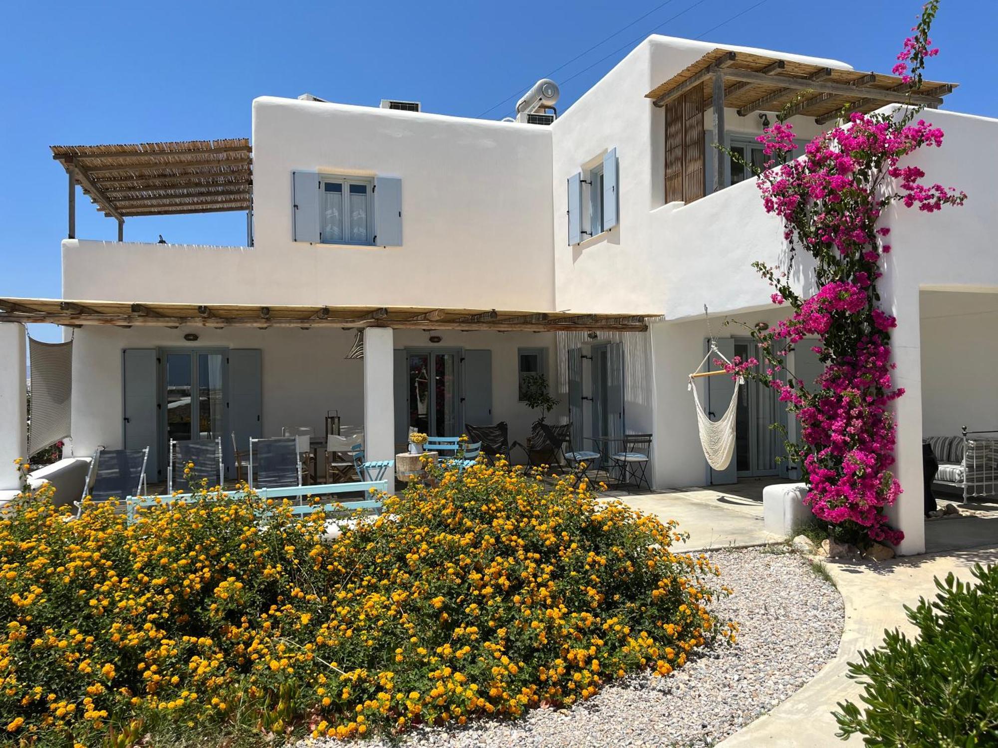 VILLA THEIA - SELENE , appartement de charme pour 4 à 6 personnes prés de la plage et du village de Koufonissi Koufonisia Extérieur photo